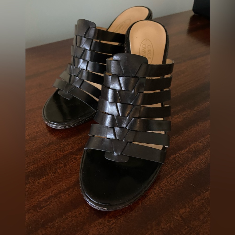 Circa Joan & David Black Sandals Size 8
